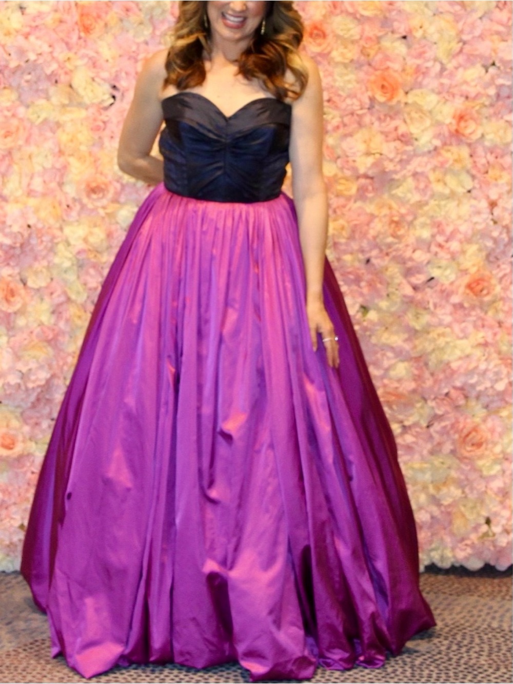 Oscar De La Renta Silk Bicolor sweetheart gown